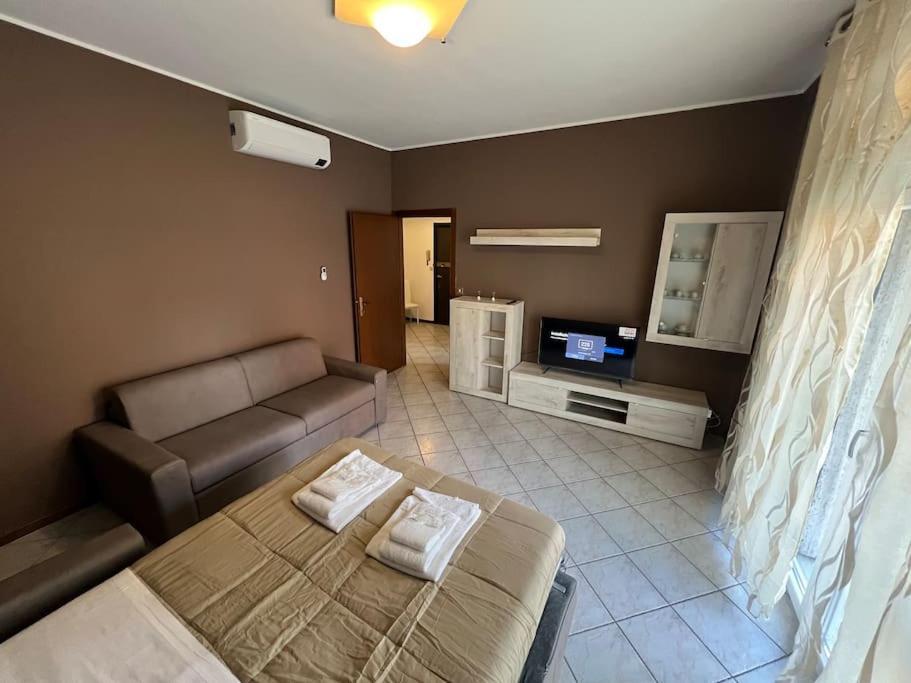 Orio Relax 24H Airport 1 - 3 Minute From Arrival By Bus Apartment Bergamo Exterior photo